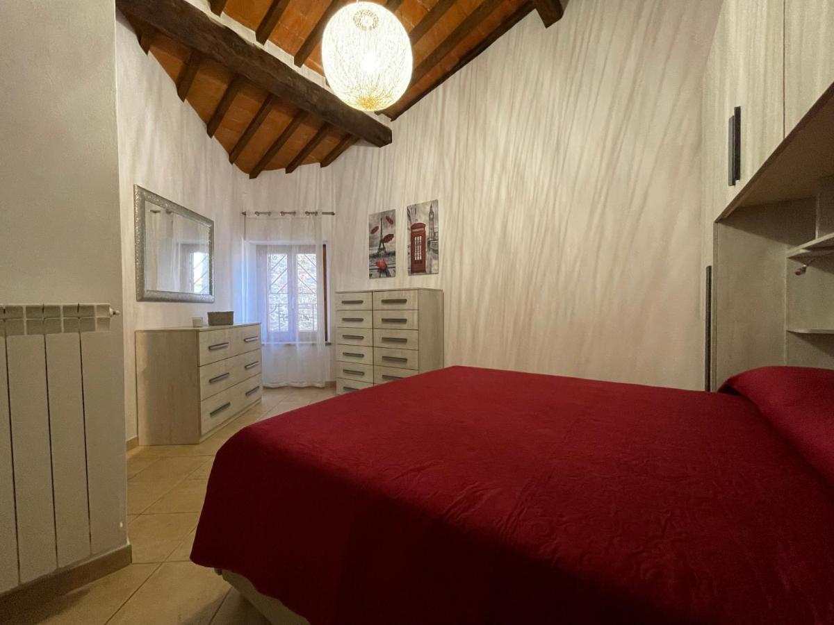הוילה Ambra La Casa In Castello מראה חיצוני תמונה