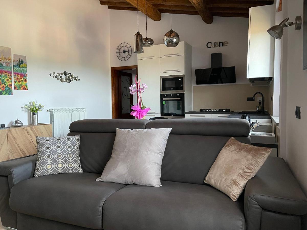 הוילה Ambra La Casa In Castello מראה חיצוני תמונה