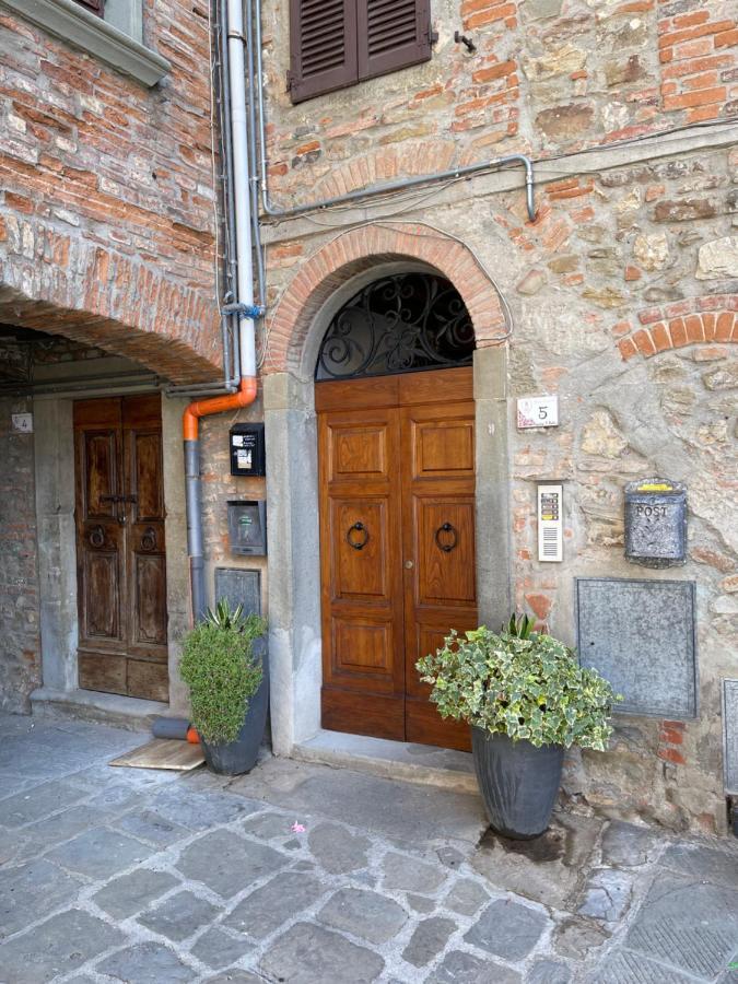 הוילה Ambra La Casa In Castello מראה חיצוני תמונה