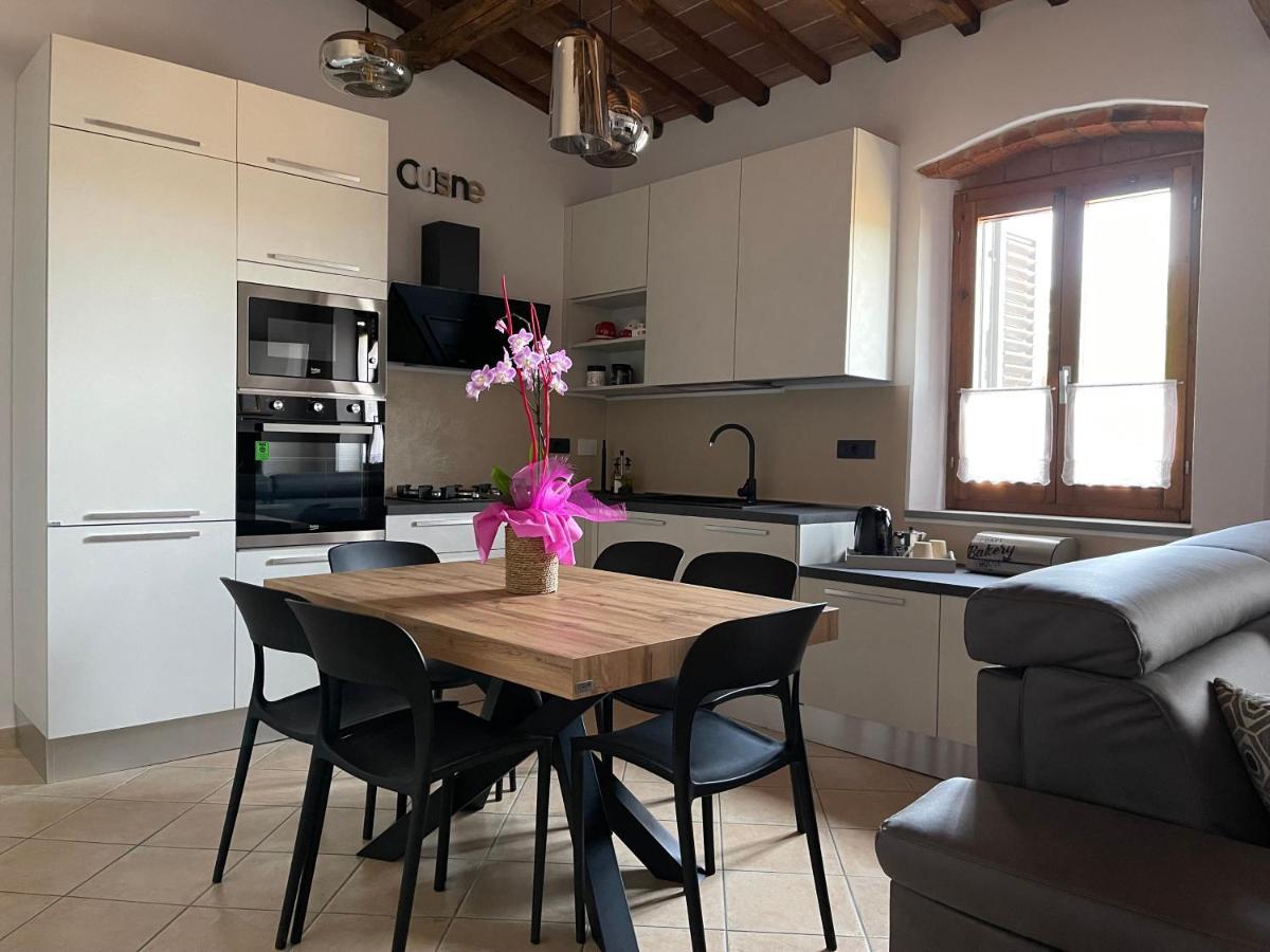 הוילה Ambra La Casa In Castello מראה חיצוני תמונה